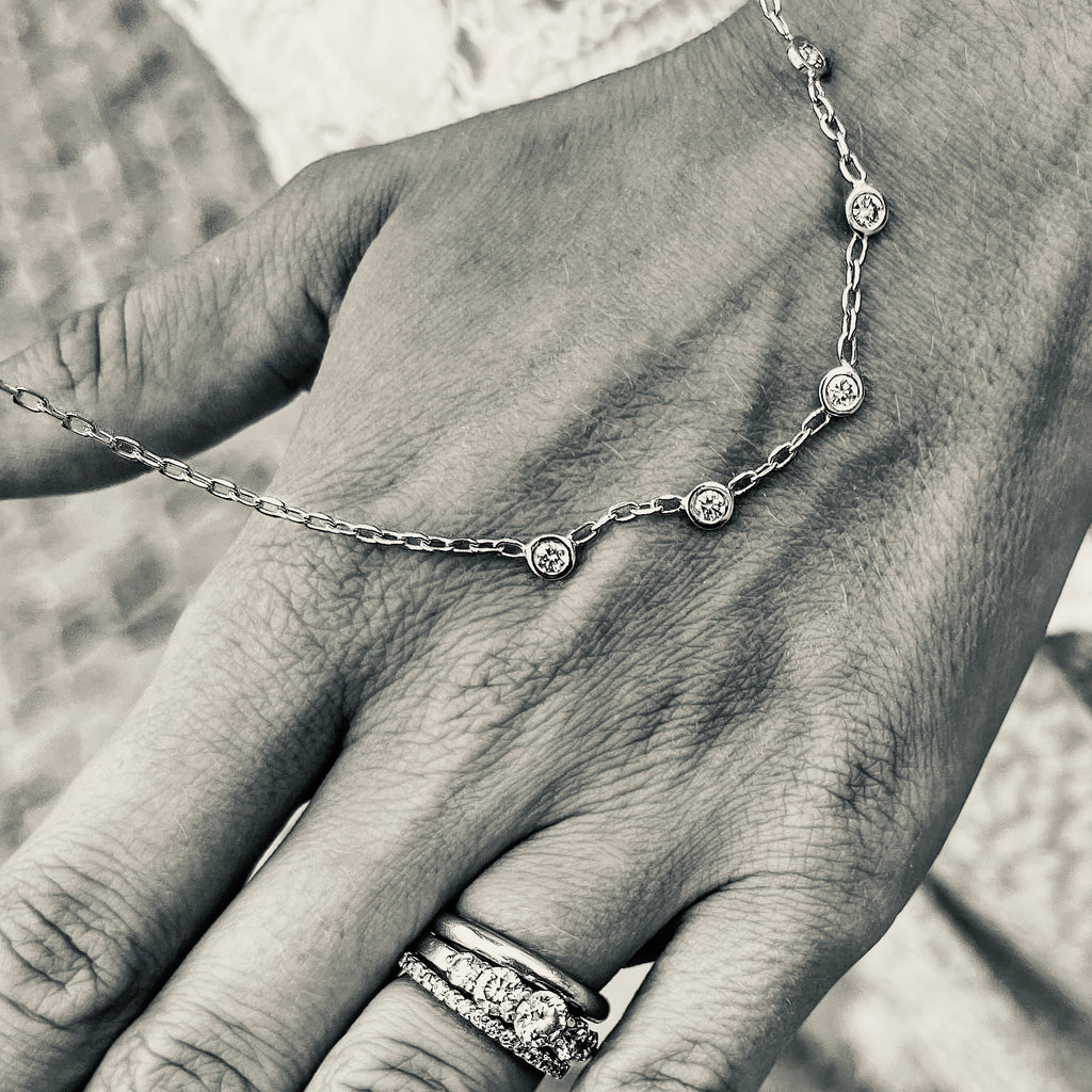 RIO, Hymn Mega Necklace, Gold/White