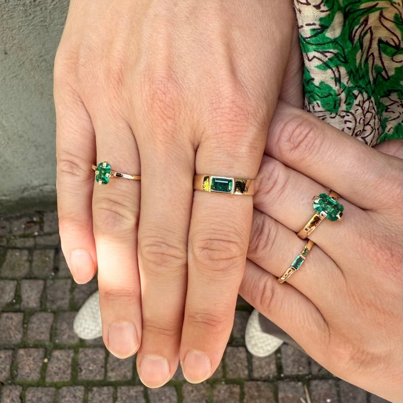 ZAMBEZI, Leya Baguette Ring 0,18ct, Gold/Emerald