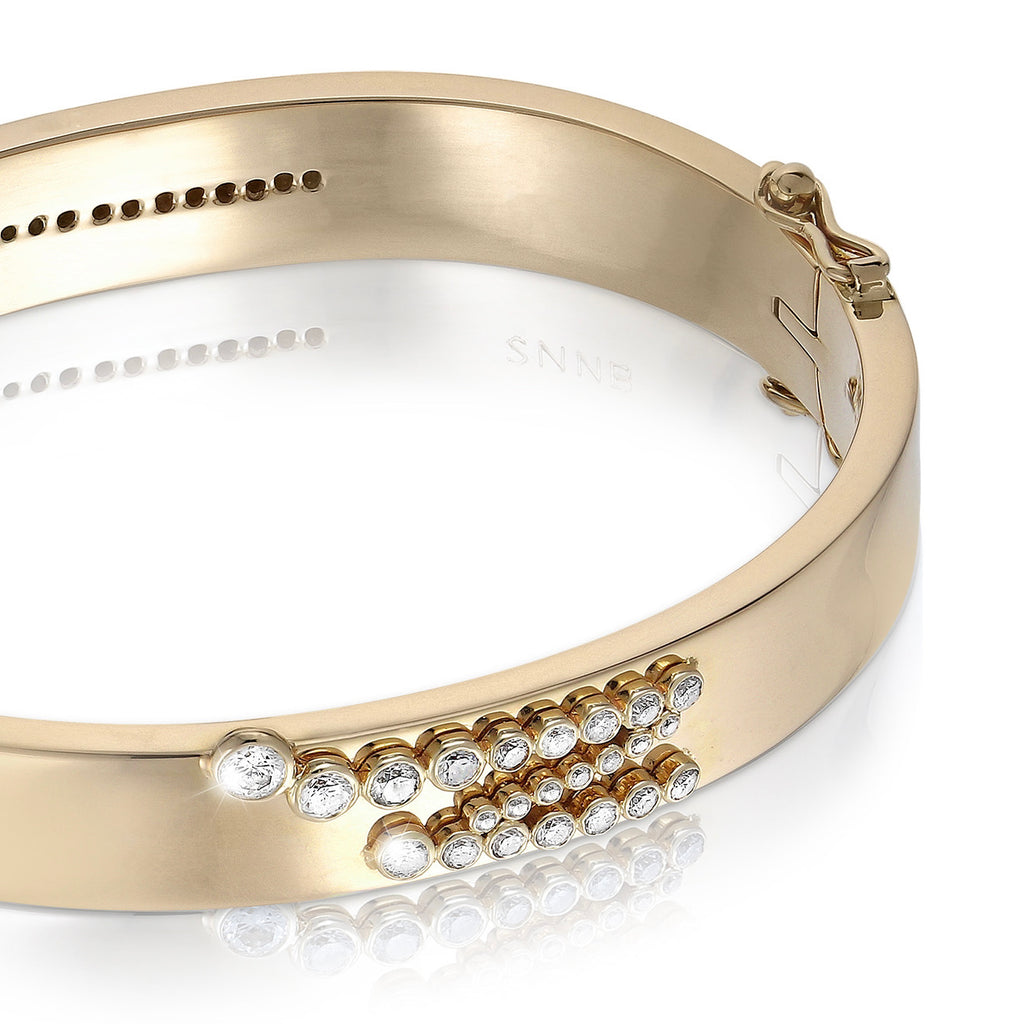 DIAMONDS, The LETTER Bangle, gold/white