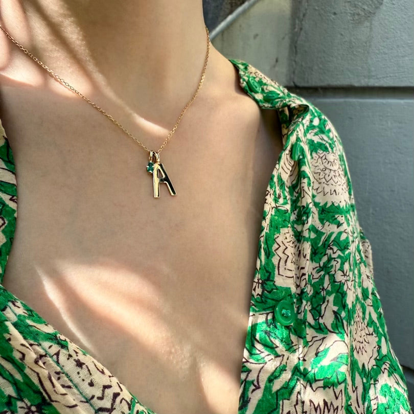 ZAMBEZI, Twala Baguette Pendant 0,13ct, Gold/Emerald