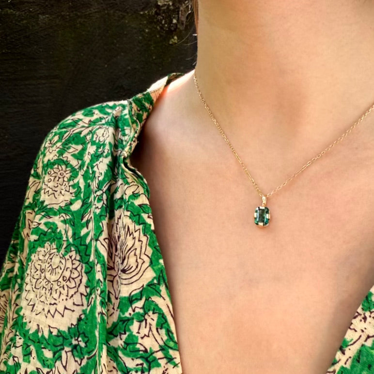 ZAMBEZI, Nandi Large Pendant 1,25ct, Gold/Emerald