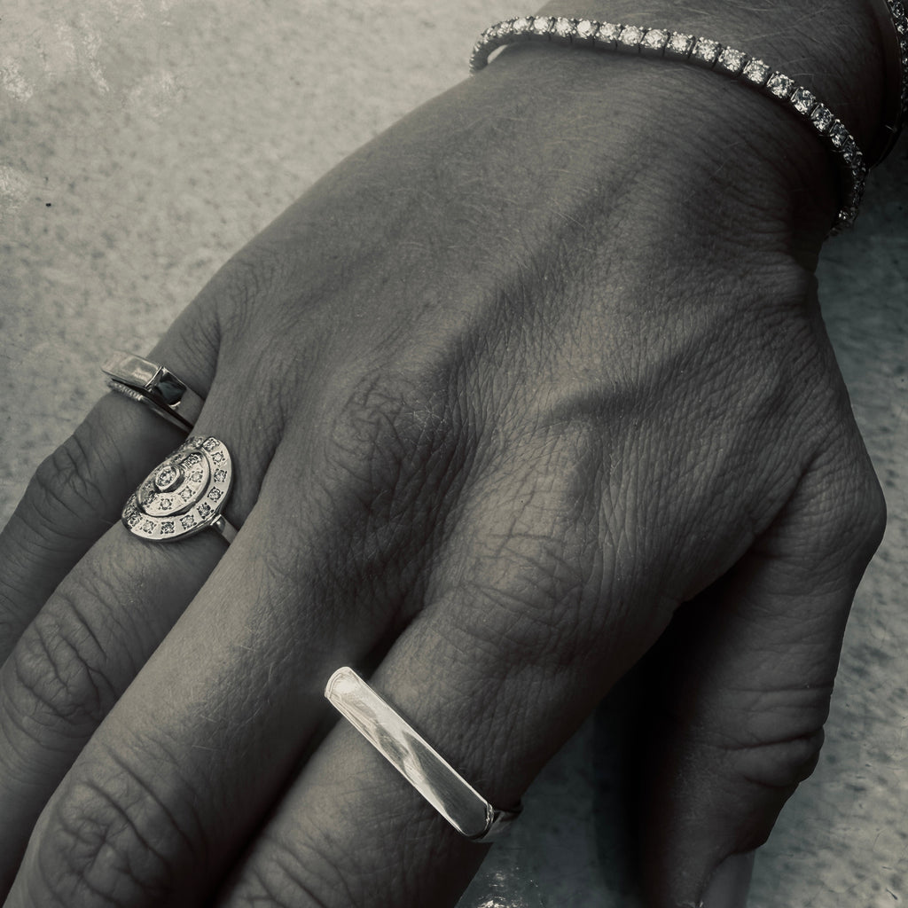 AMSTERDAM, Wilt Long Signet, White Gold