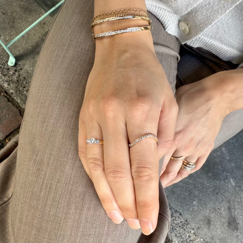 Aligned, 1/1 - EVEN Eternity Wave, Gold/White