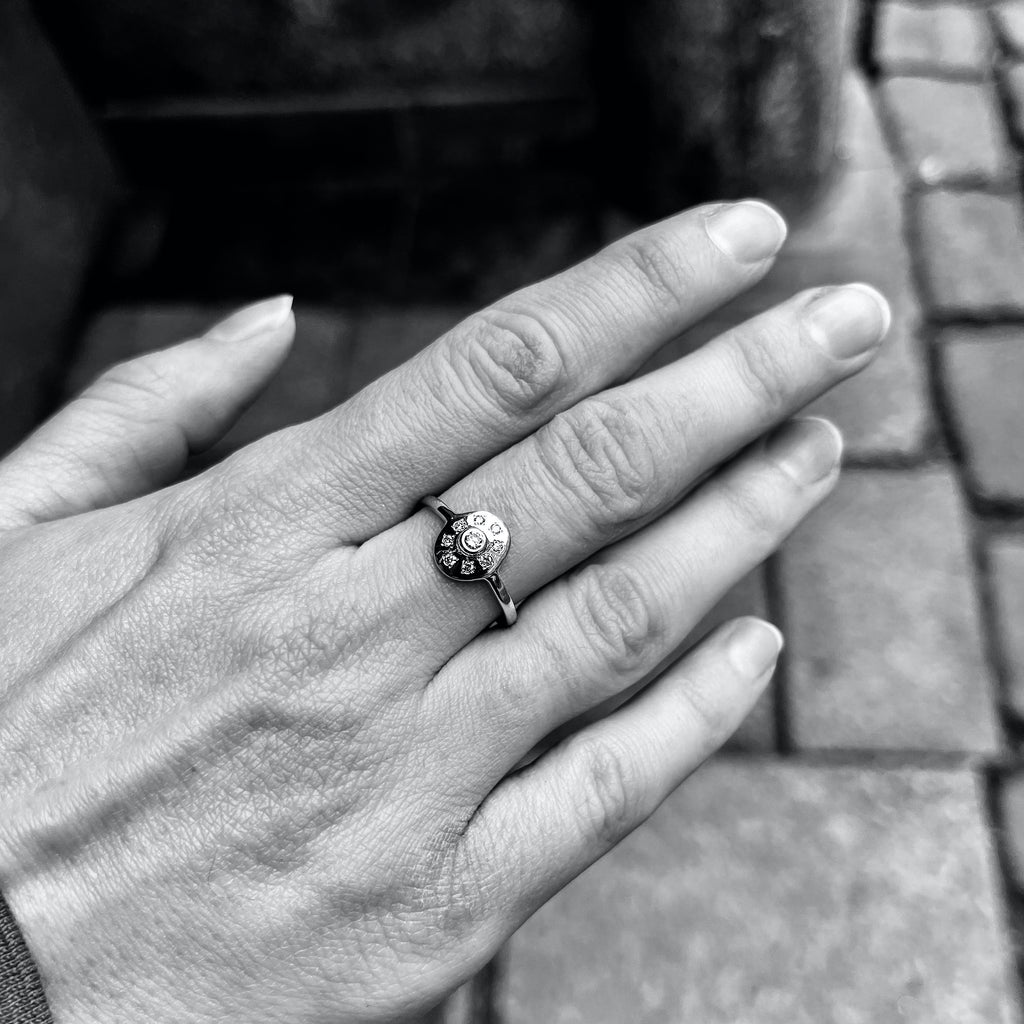 NEW VINTAGE, Classic small ring, Gold/White