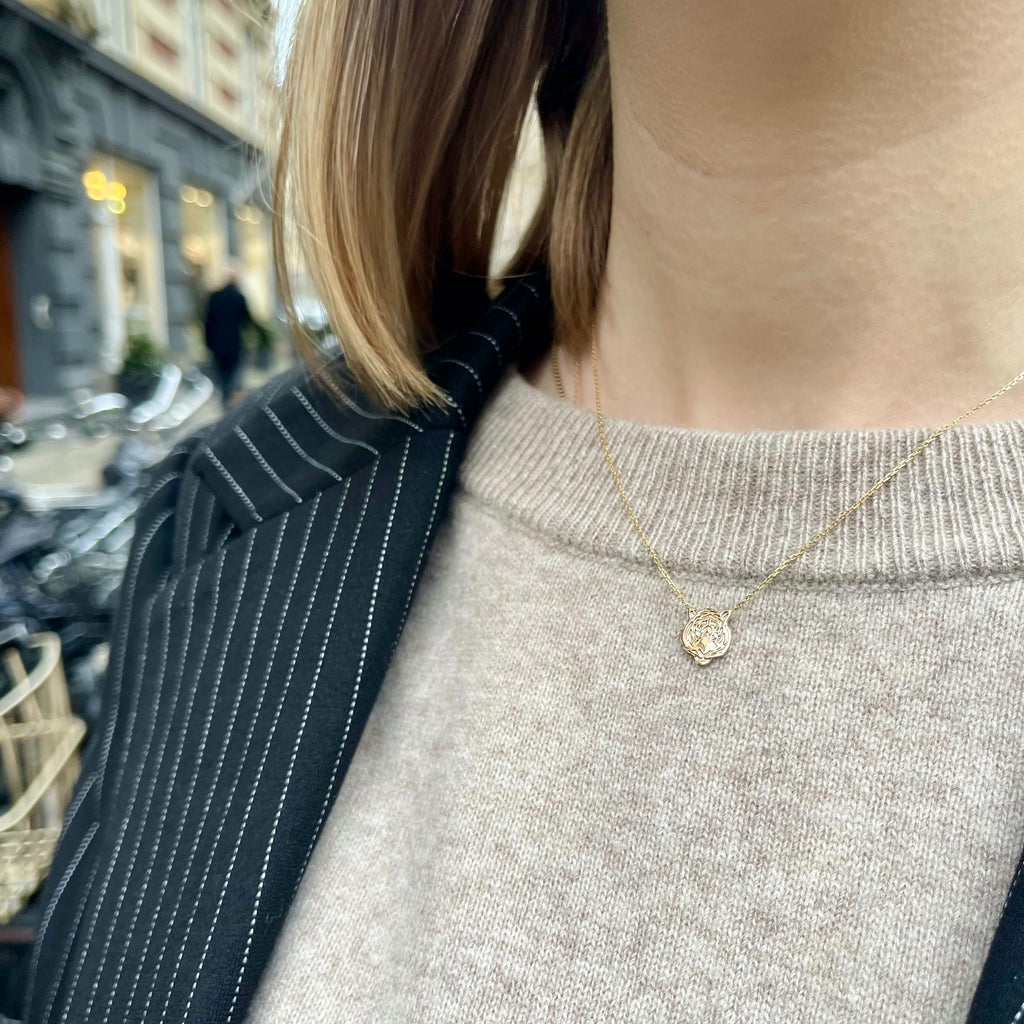 I-AM-A-TIGER,  Head-of Necklace, Gold/Diamonds