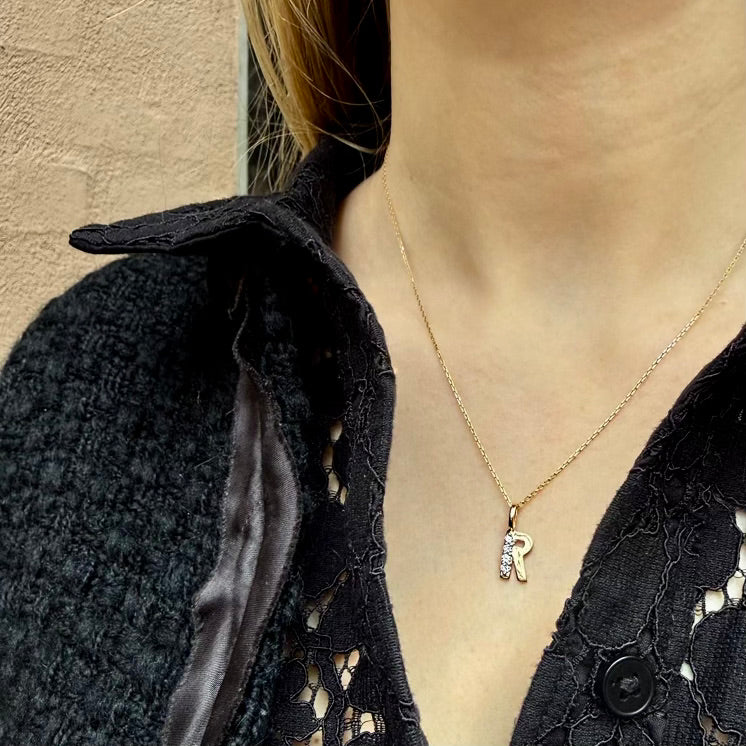 LETTERS, R Diamond Pendant 0,10ct, Gold/Diamonds