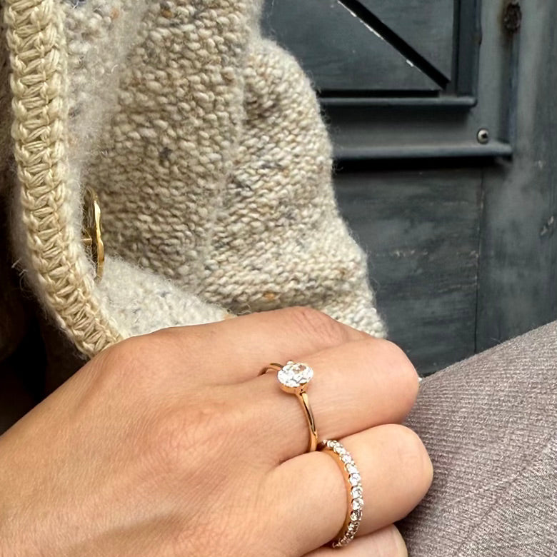 ROME, Colosseo Oval 0,70 tcw, Gold/White