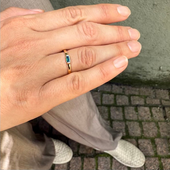 ZAMBEZI, Leya Baguette Ring 0,18ct, Gold/Emerald