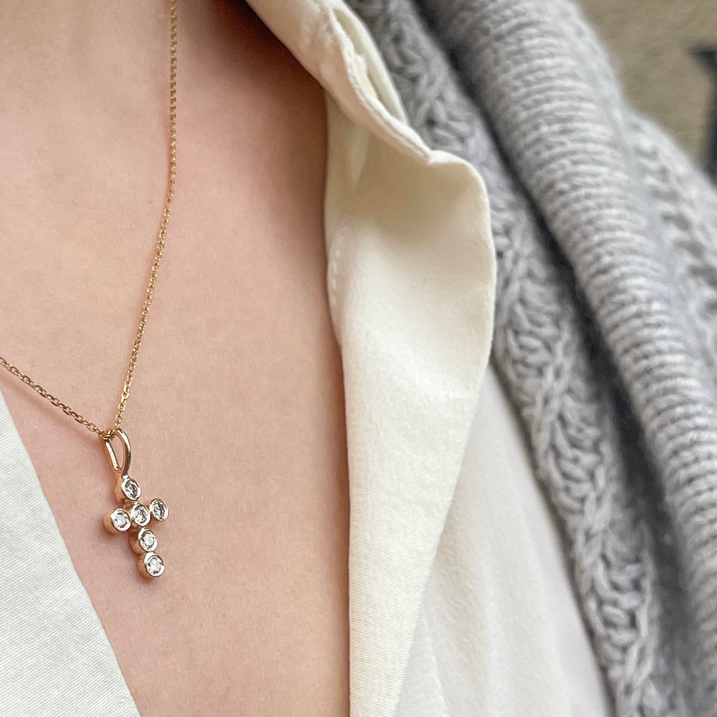 CONSTANTINOPLE, Nova Roma Pendant, Gold/white