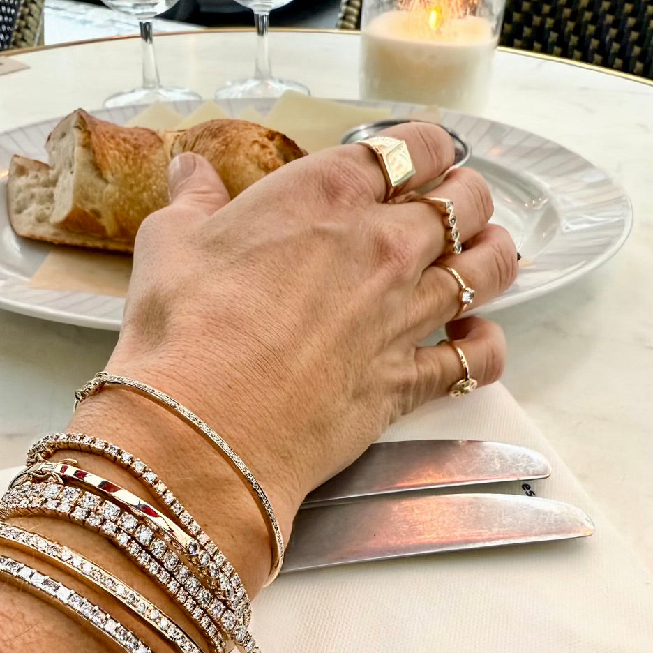 DIAMONDS, 1/2-Line Princess Bangle 1,85ct, gold/white