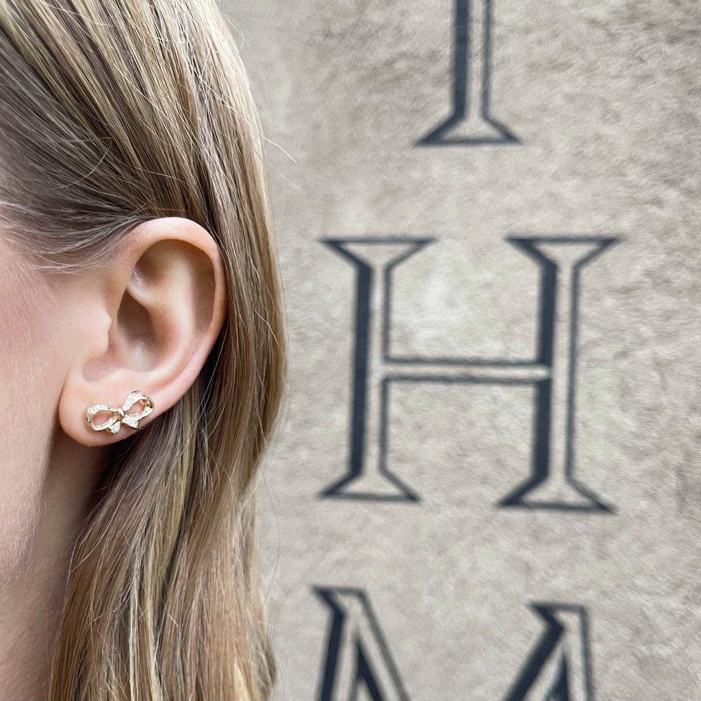 FLORENCE, Duomo Bow Studs, Gold/Diamonds