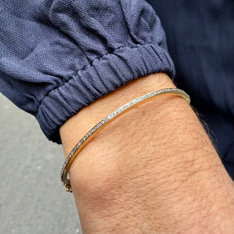 DIAMONDS, 1/2-Line slim Bangle, gold/white