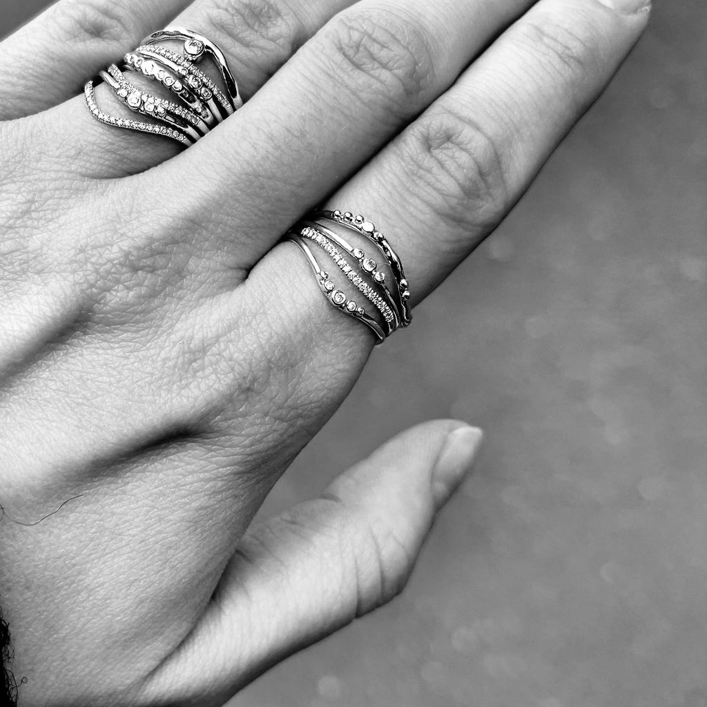 MARIN, Wave diamond ring, White/White