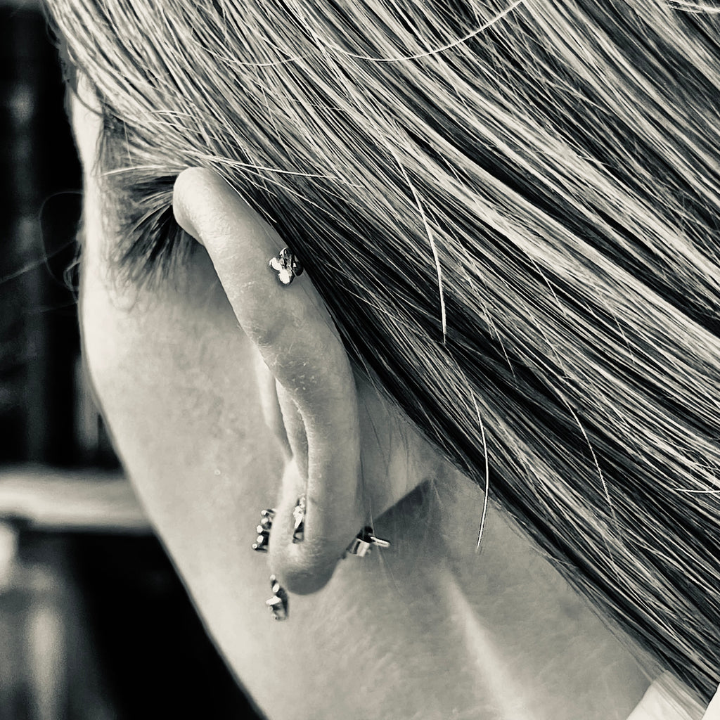 OLYMPIA, Helios PIERCING Stud, Gold/White