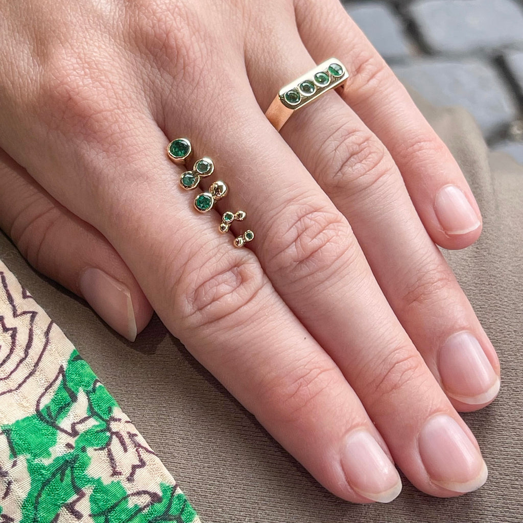 SEATTLE, Aquarium Studs, Gold/Emerald