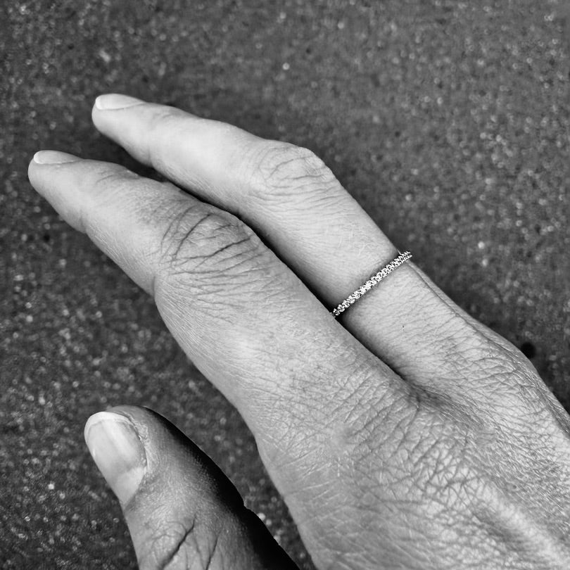 Aligned, 1/1-Line Eternity mini 0,24 ct, Gold/White