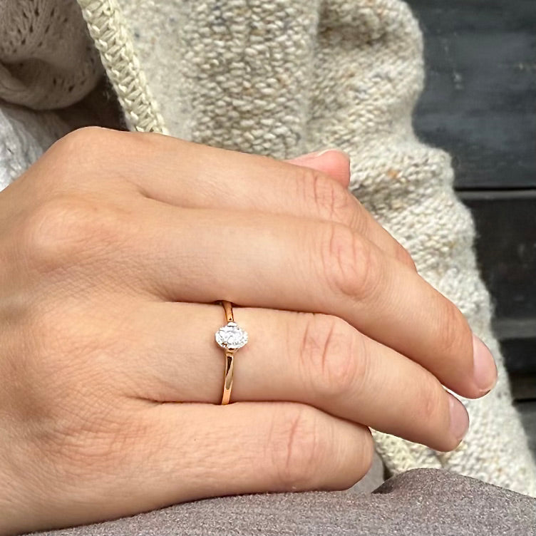 ROME, Arena Oval 0,30 tcw, Gold/White