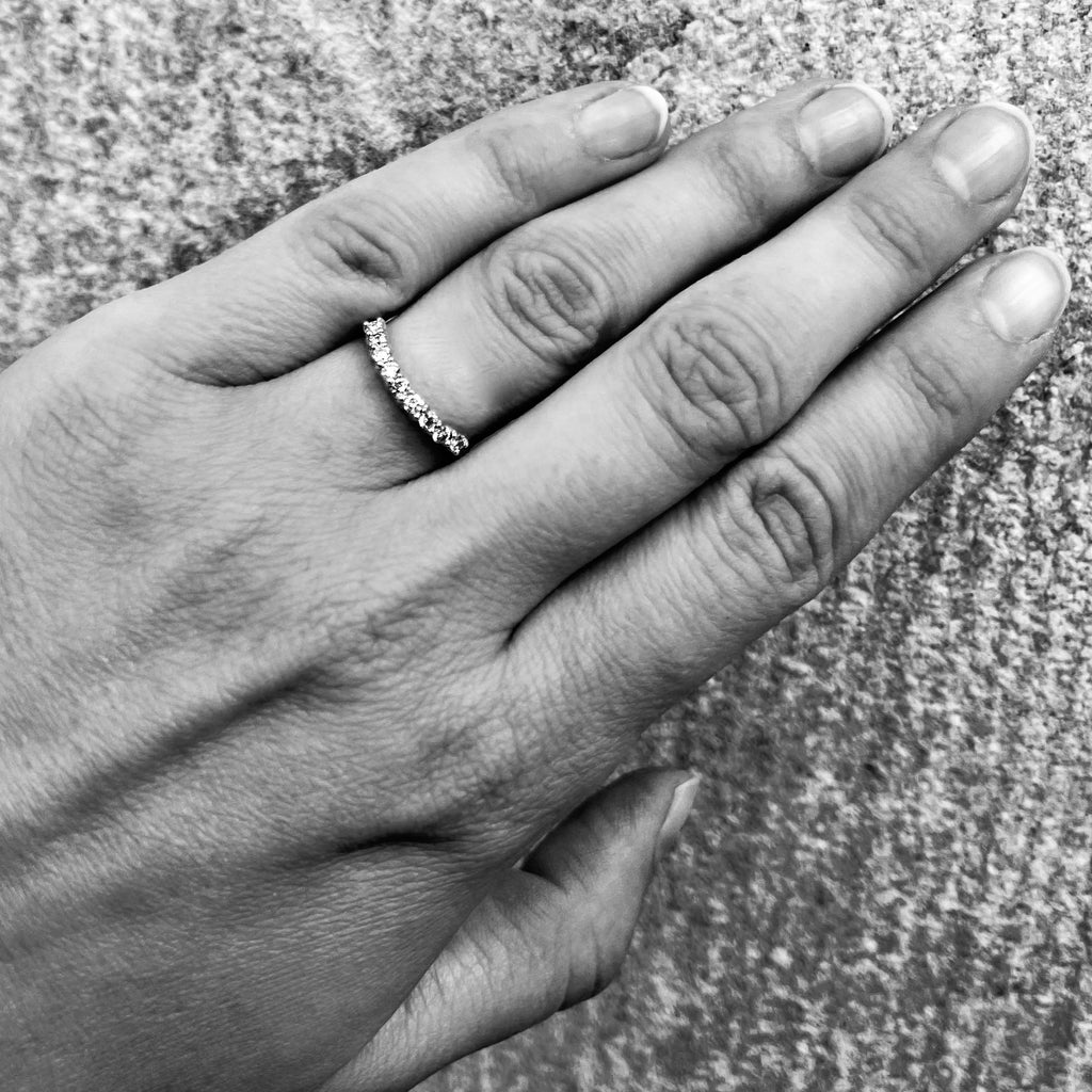 Aligned, 1/3 - 2mm, Curve Ring, Gold/White