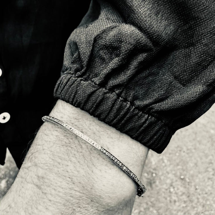 DIAMONDS, 1/2-Line slim Bangle, gold/white