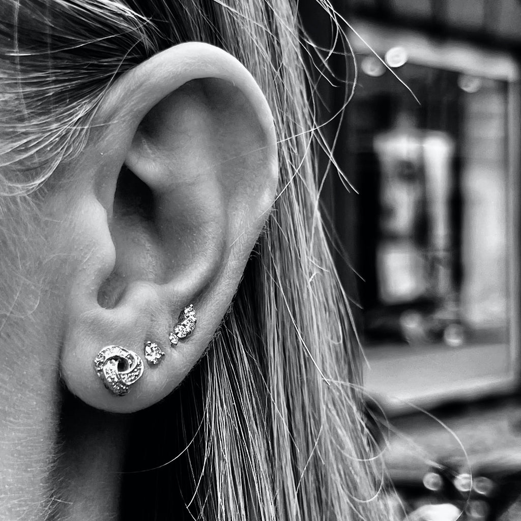 BASIC, Diamond Knots , Gold/White