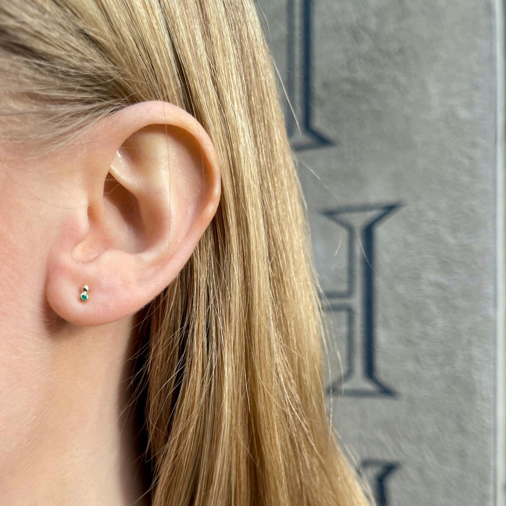 SEATTLE, Flight Mini Duo Studs, Gold/Emerald