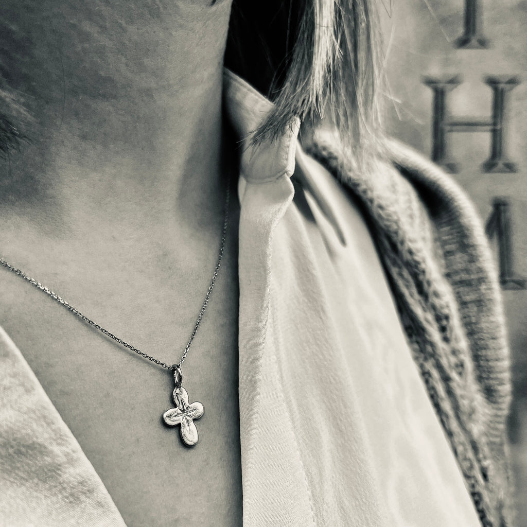 CONSTANTINOPLE, Dagmar Pendant, Gold/white