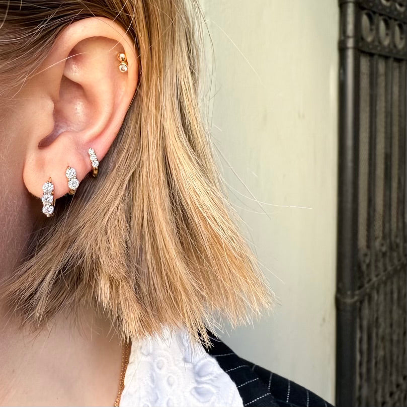 OLYMPIA, Hera huggies 8mm 0,18ct, Gold/White