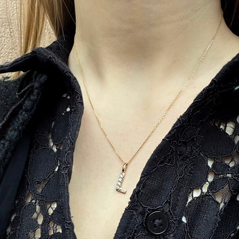 LETTERS, L Diamond Pendant 0,10ct, Gold/Diamonds