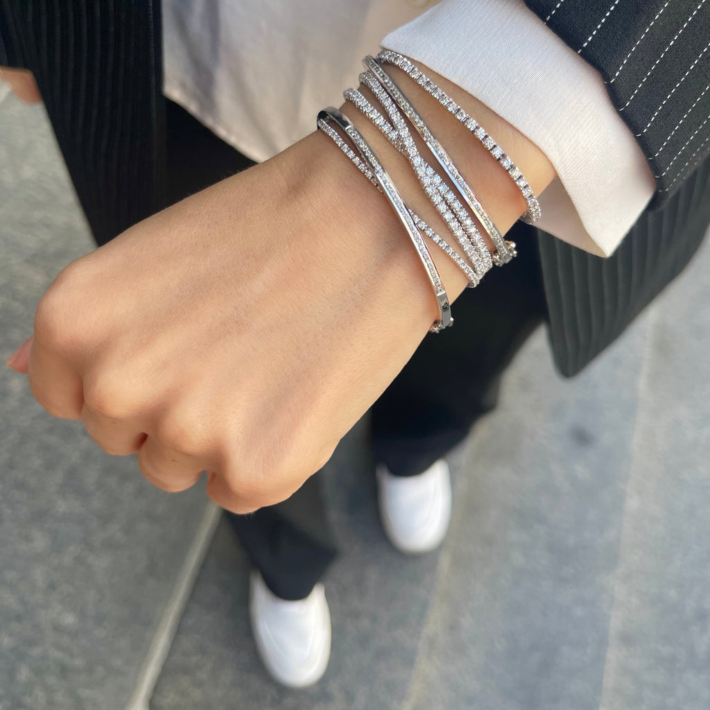 DIAMONDS, 1/4-Line classic Bangle, white/white