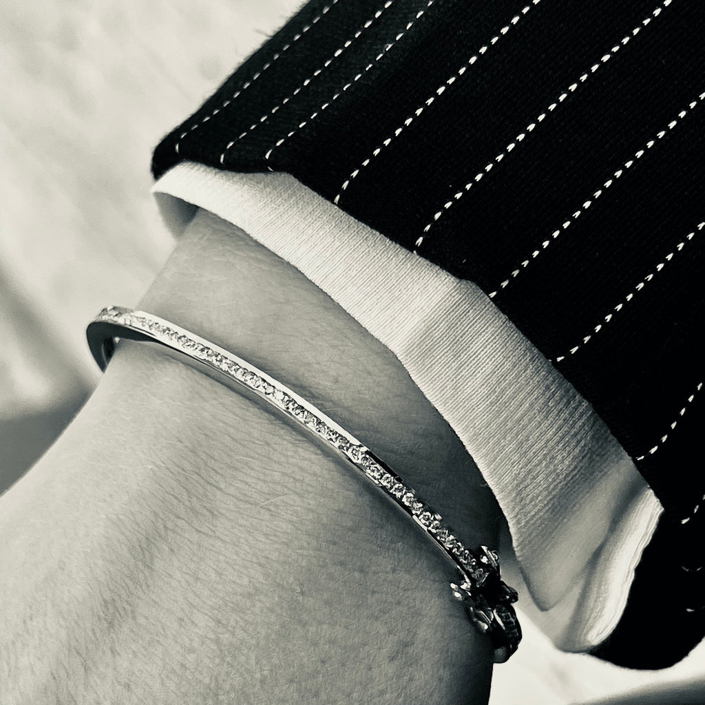 DIAMONDS, 1/1-Line Classic Bangle, white/white