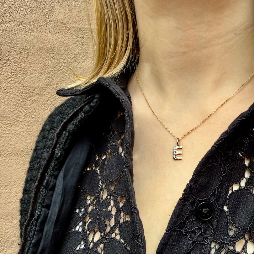 LETTERS, E Diamond Pendant 0,10ct, Gold/Diamonds
