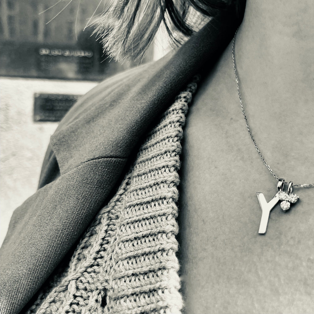 LETTERS, Y Mega Pendant, Gold