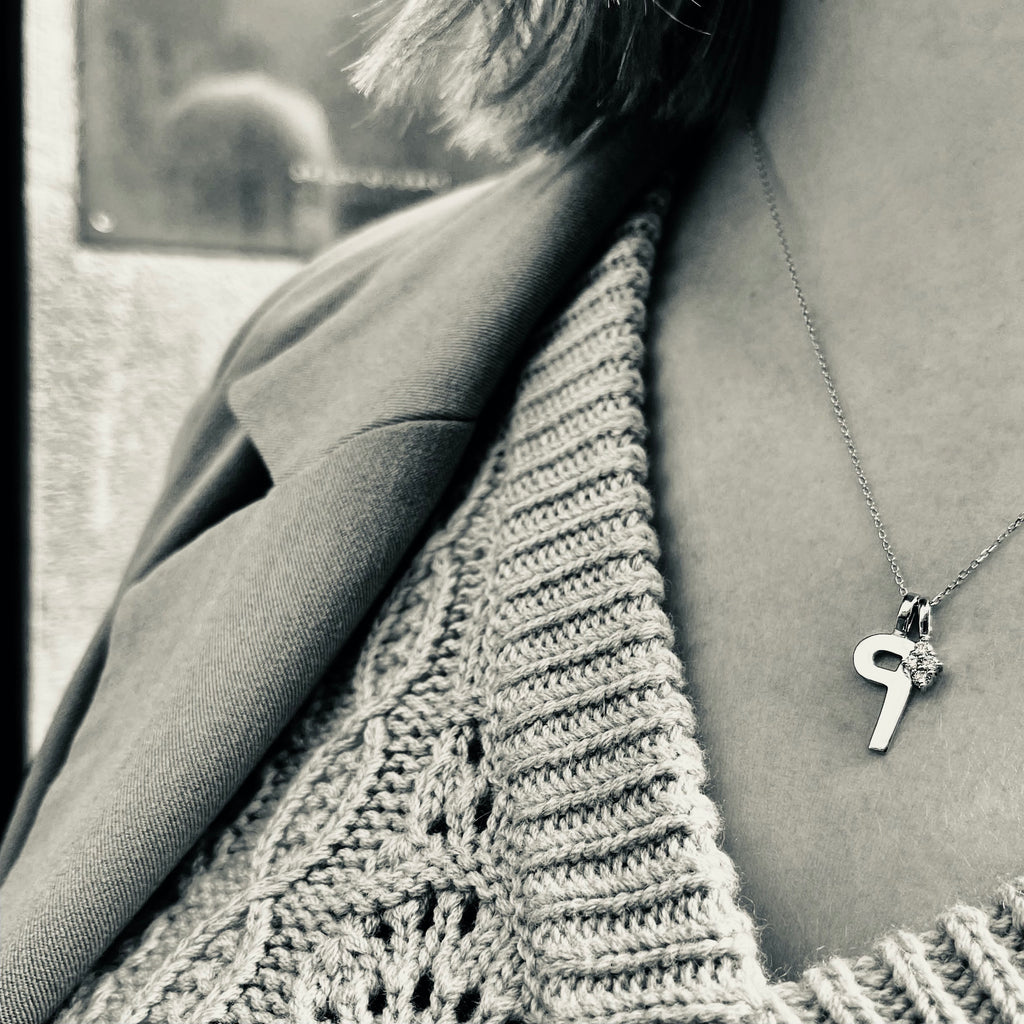 LETTERS, P Mega Pendant, Gold