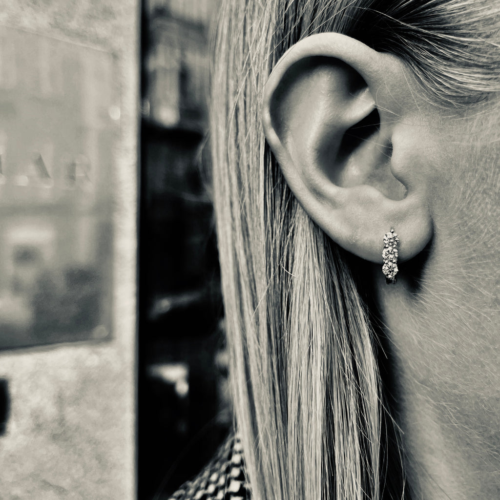 OLYMPIA, Hermes huggies 12mm 0,66ct, Gold/White