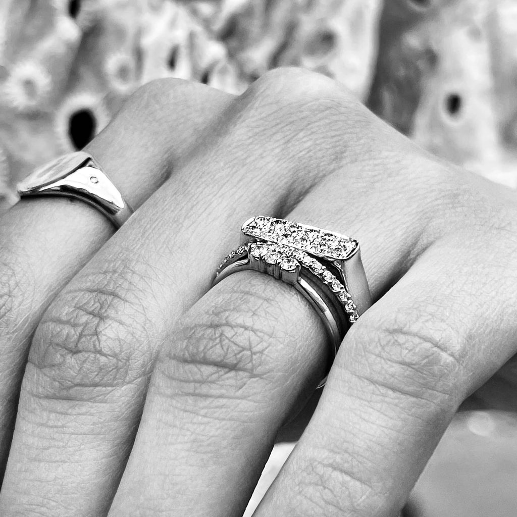 AMSTERDAM, Vermeer Signet Ring, White/Diamonds