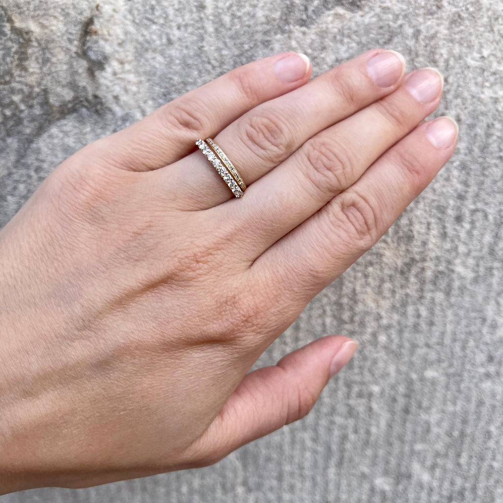 ALIGNED, 1/3-Smooth Ring, Gold/White