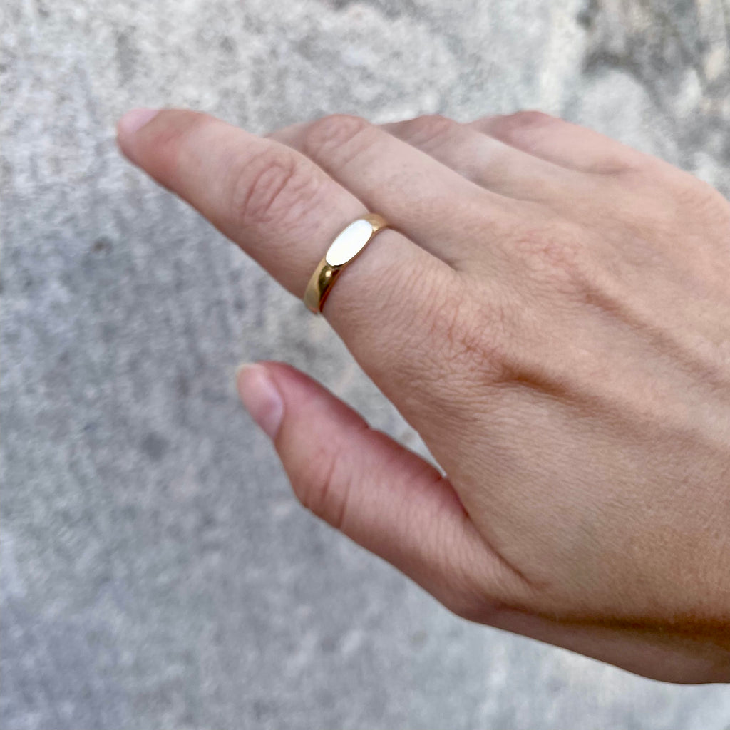 AMSTERDAM, Eckhout oval small Signet, Gold