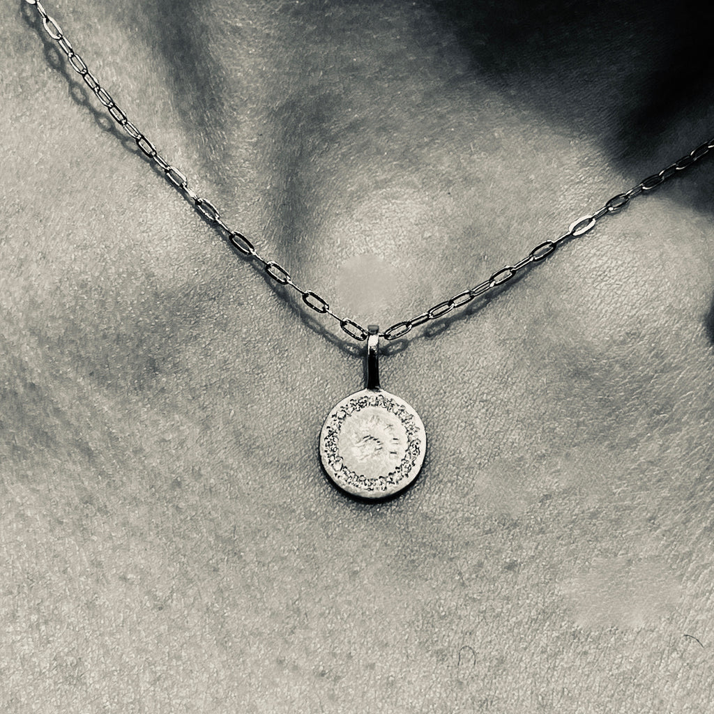 Paris, Flore Medaillon, Gold/diamonds