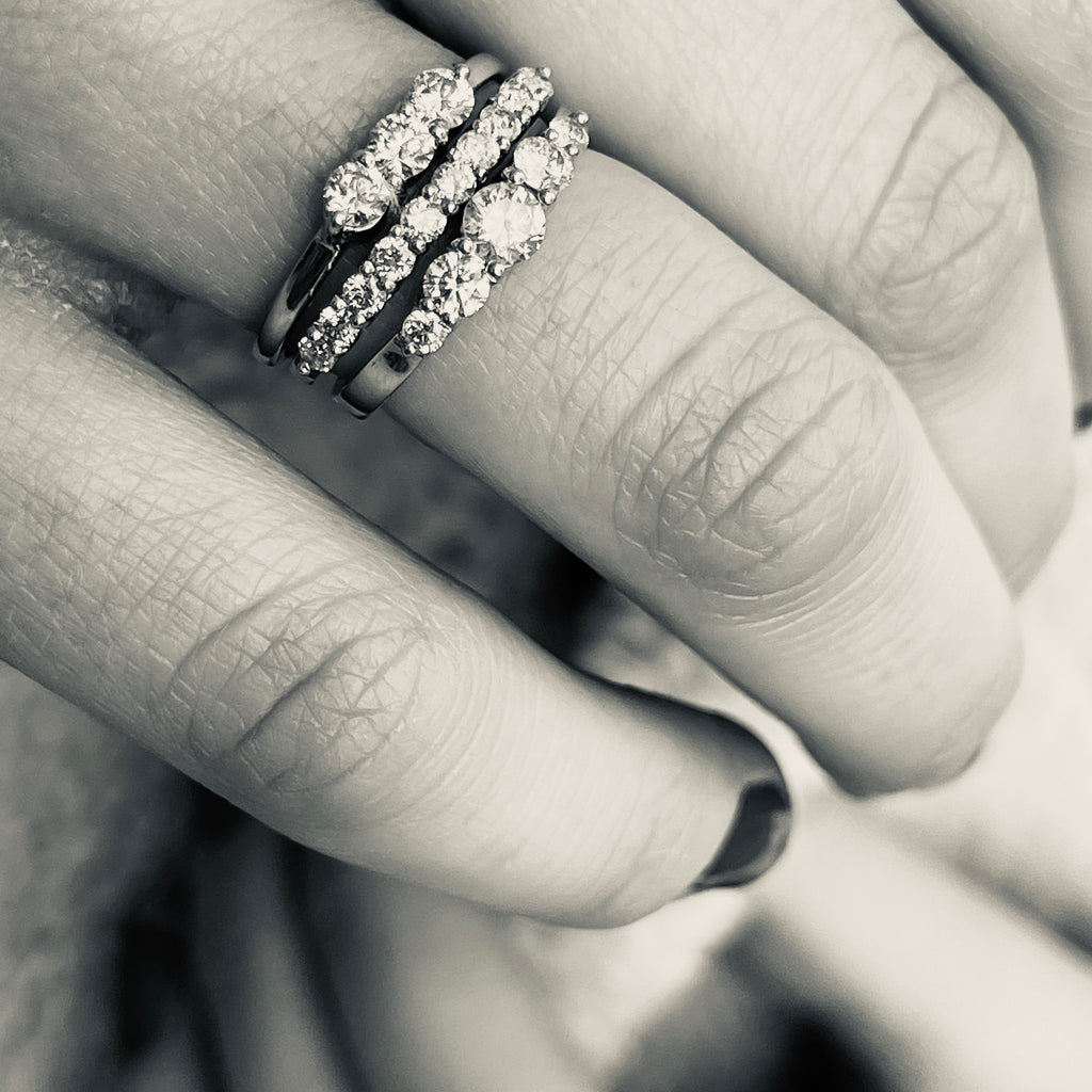 Aligned, 5-stone 0,56ct Ring, Gold/White