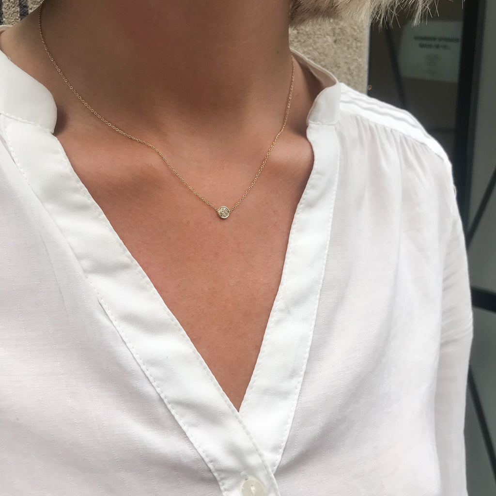 CIRCLE LINE, Tiny Circle Necklace, Gold/White