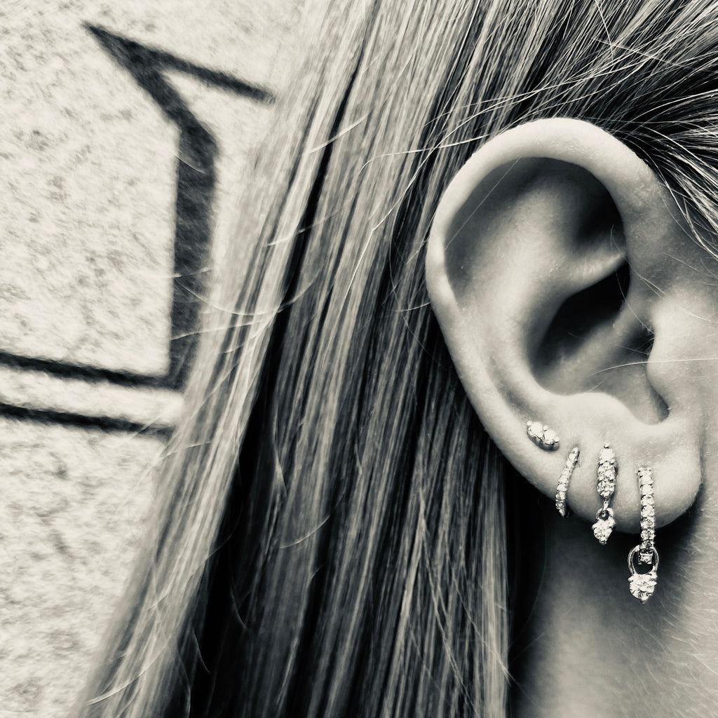 OLYMPIA, Helios Studs, White/White