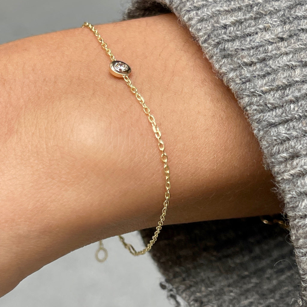 RIO, Motion Large Bracelet, Gold/White