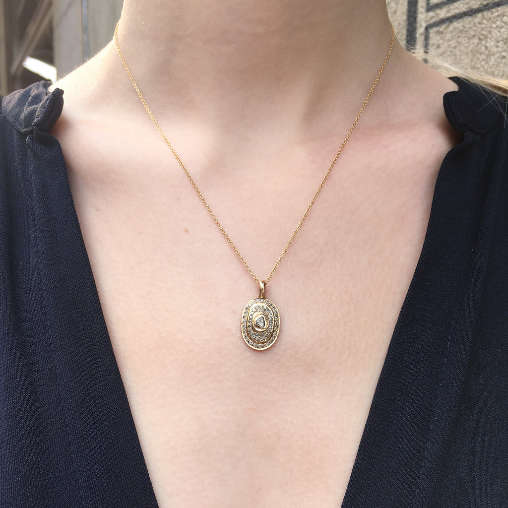 MODERN VINTAGE, Victorian Ellipse Pendant