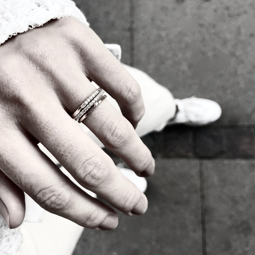 ALIGNED, 1/6-Line Ultra Light Ring, White Gold