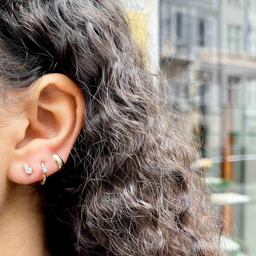 BASIC, Wide, flat hoops, Gold