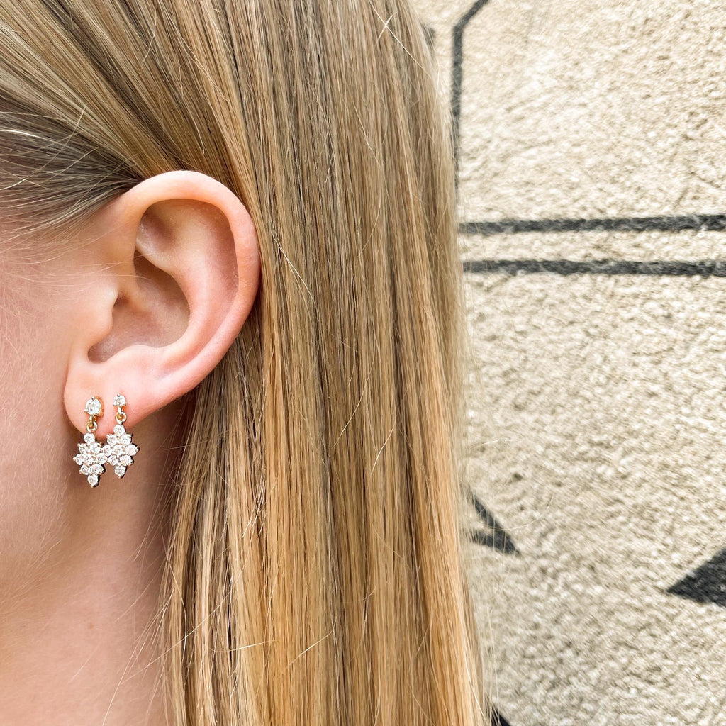 OLYMPIA, Dianysos Lux Earring 3mm Top, Gold/White