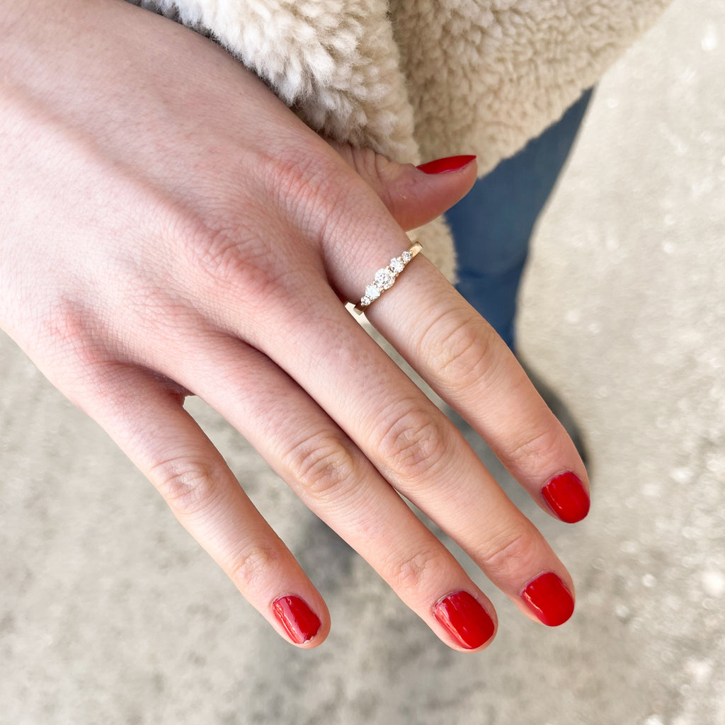 Aligned, 5-stone 0,56ct Ring, Gold/White