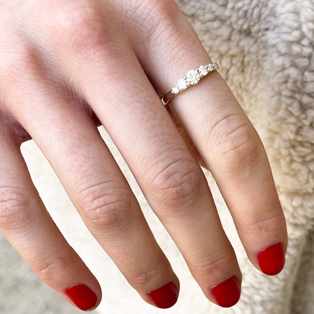 Aligned, 5-stone 0,56ct Ring, Gold/White