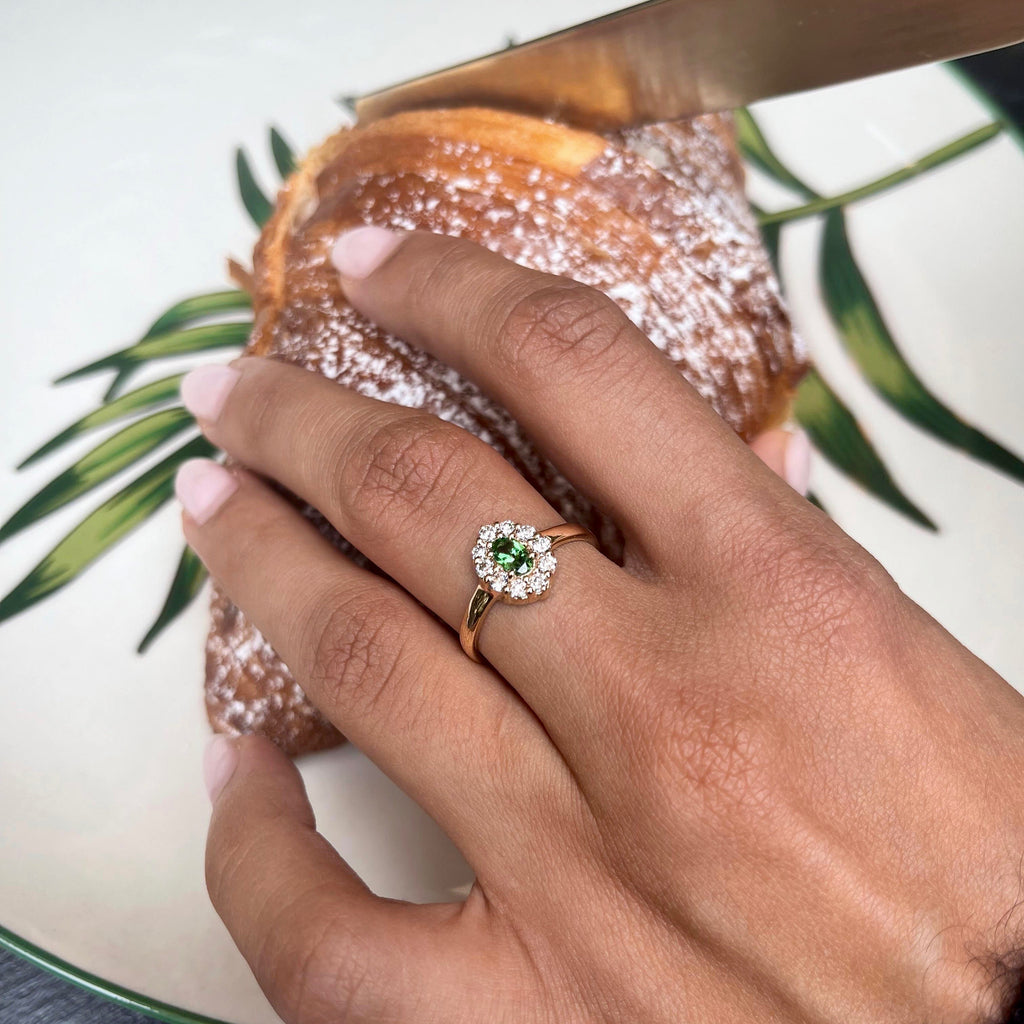 HERITAGE, New Vintage Ring, GreenTzavorite/Diamonds/Gold