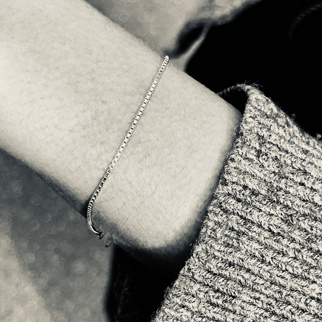 BASIC, Box Bracelet, 18k Gold